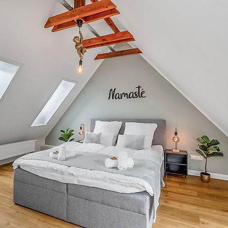 Namaste Homes - Ferienwohnung Mit Dachterrasse Bad Windsheim Dış mekan fotoğraf