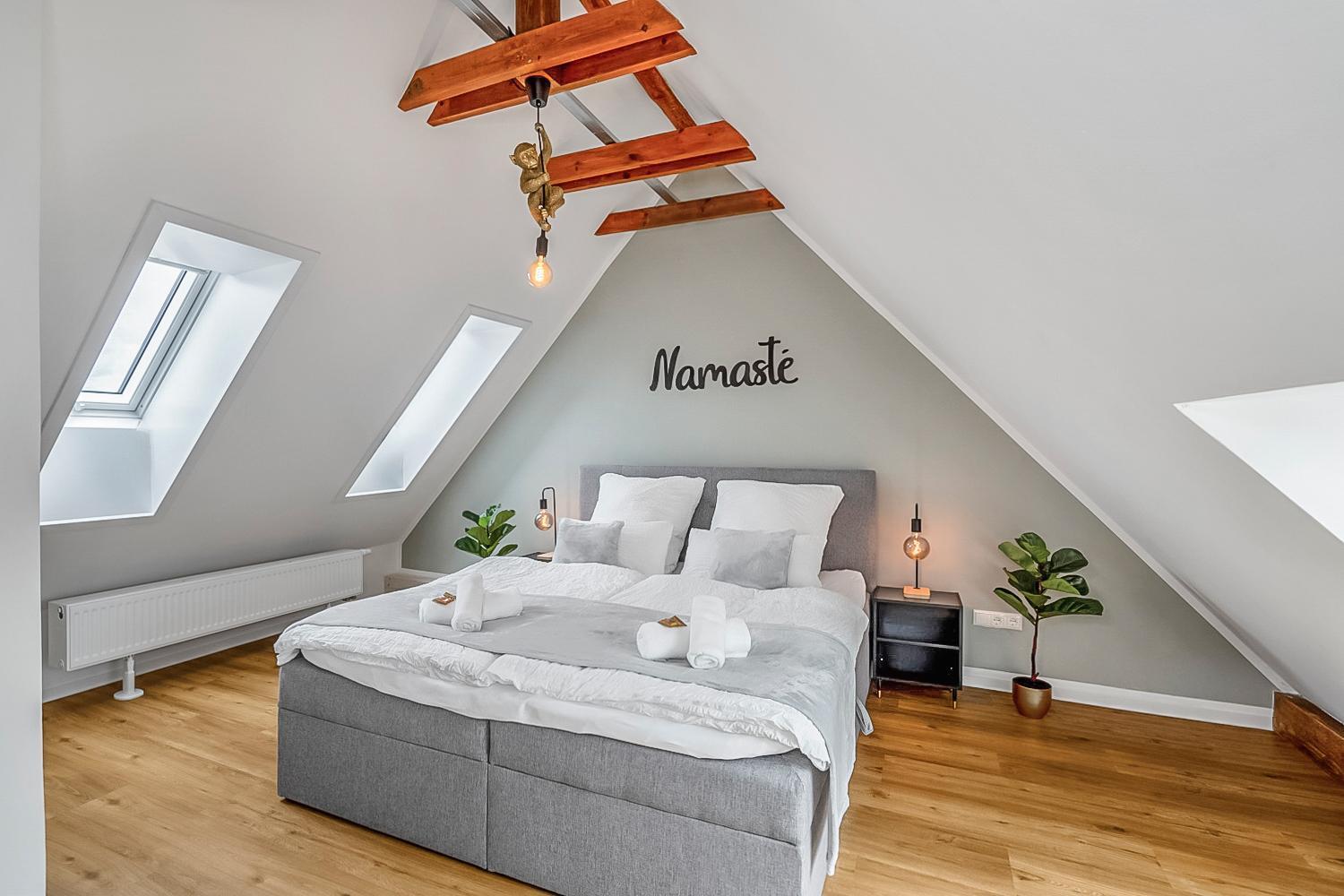 Namaste Homes - Ferienwohnung Mit Dachterrasse Bad Windsheim Dış mekan fotoğraf